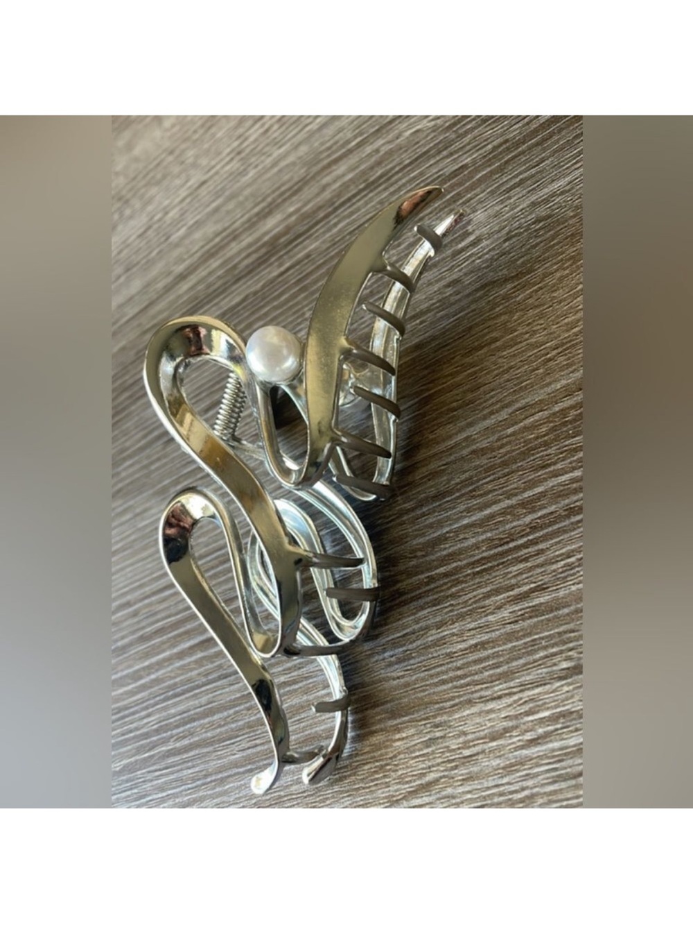 Elegant Silver Pearl Hair Clip for Women A151 - Picture 3 of 4